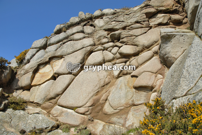 Carrière de granite abandonnée (Flamanville) - gryphea.com